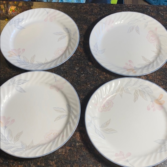 4 Corelle Pink Trio 10 1/4” Dinner Plates - Picture 1 of 8